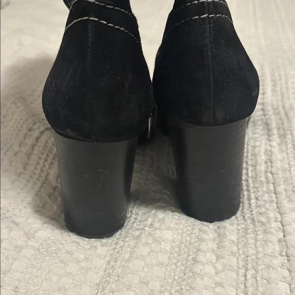 Vintage Enzo Angiolini Suede Boots. 9. Excellent condition! Very comfortable!! - Picture 4 of 8